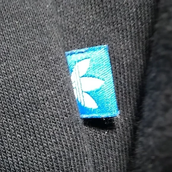 SALE! Adidas Crop/Boxy Hoodie Gently Worn Sz.L (A-75) - Picture 4 of 11